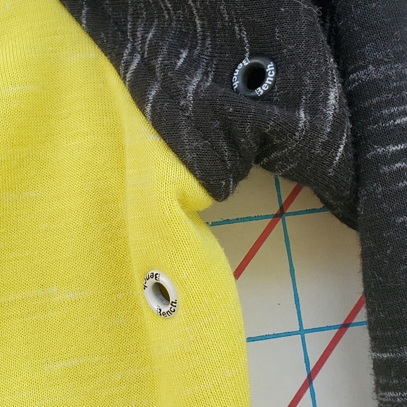 Bench Zip Up Hoodie Women's Size Medium Zip Sweatshirt Colour Block Grey Black - Picture 4 of 16